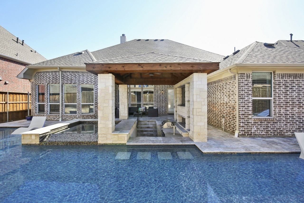 13732 Eleanor Ave - Photo 3 of 39