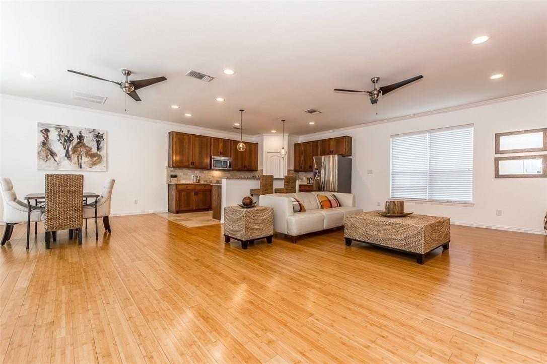 4415 Gennaro St - Photo 3 of 16