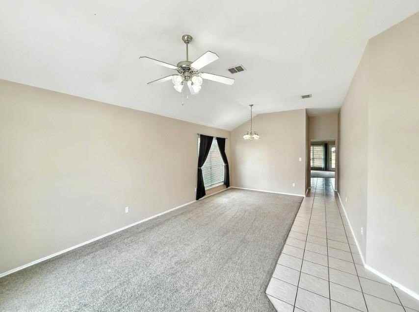 4720 Topaz Ln - Photo 6 of 39