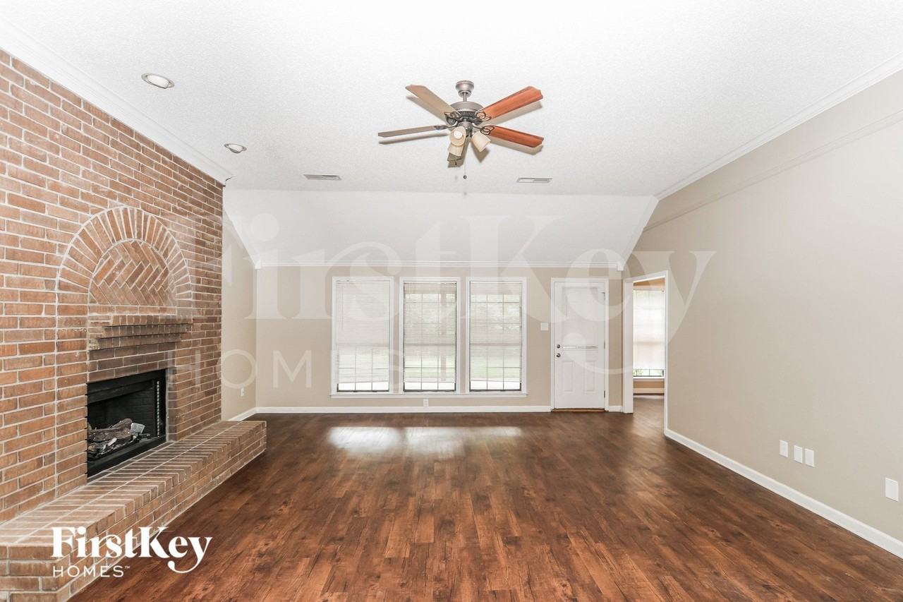 3456 Sunswept Dr - Photo 2 of 15
