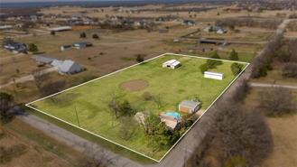 9213 Wilson Rd - Photo 1 of 1
