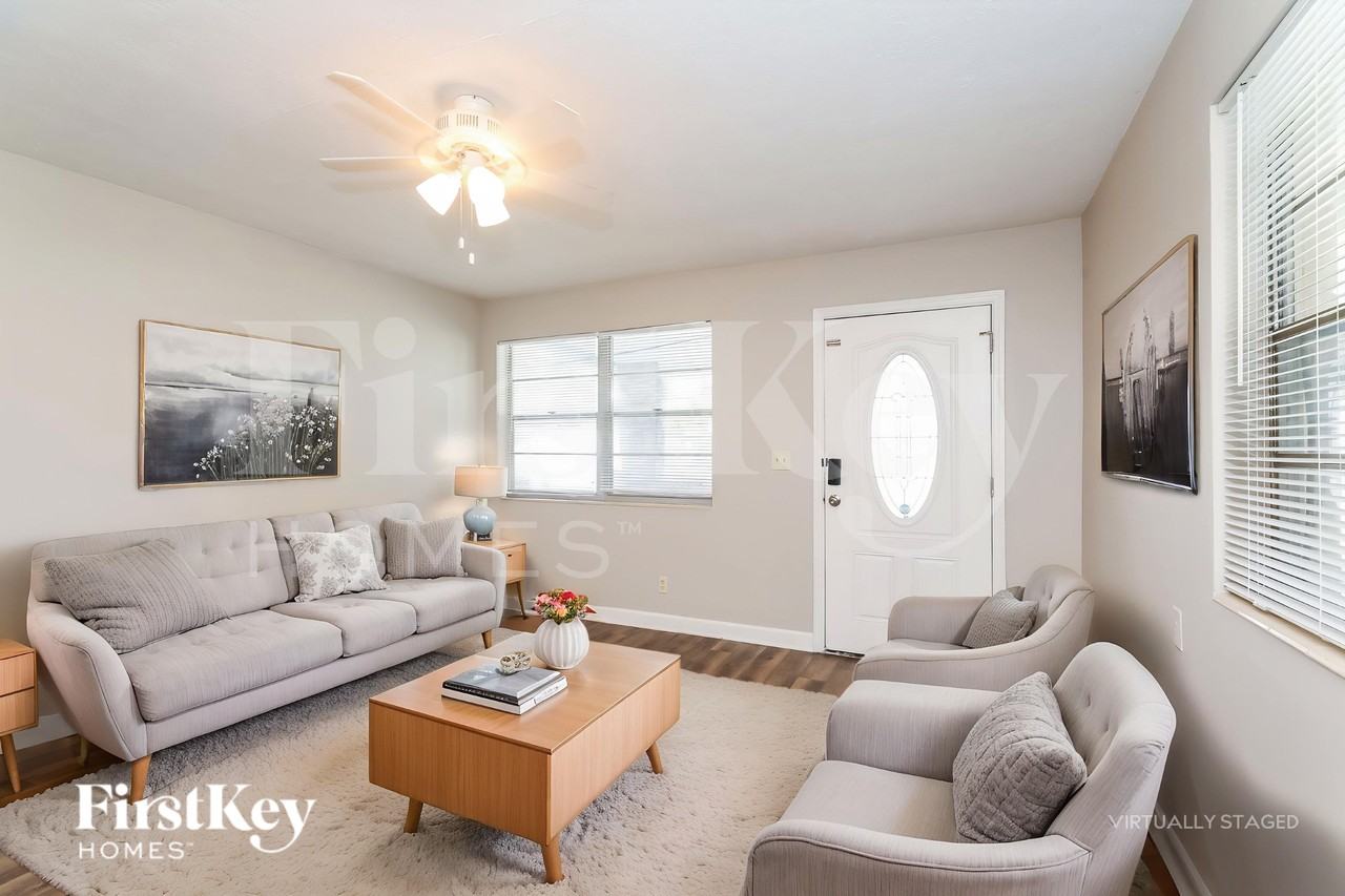 3204 Rogero Rd - Photo 3 of 19