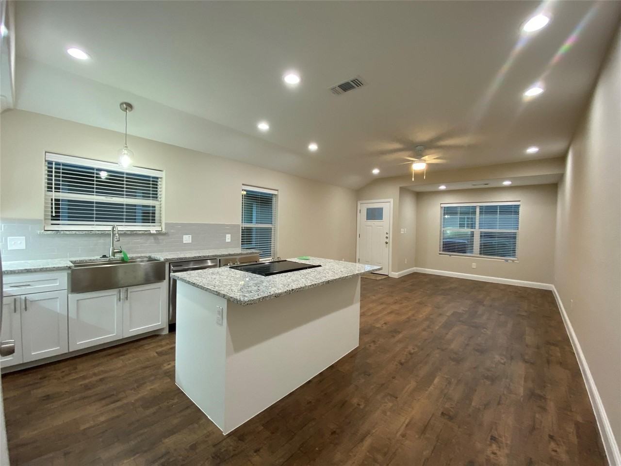 804 N Broughton St #804 - Photo 7 of 20