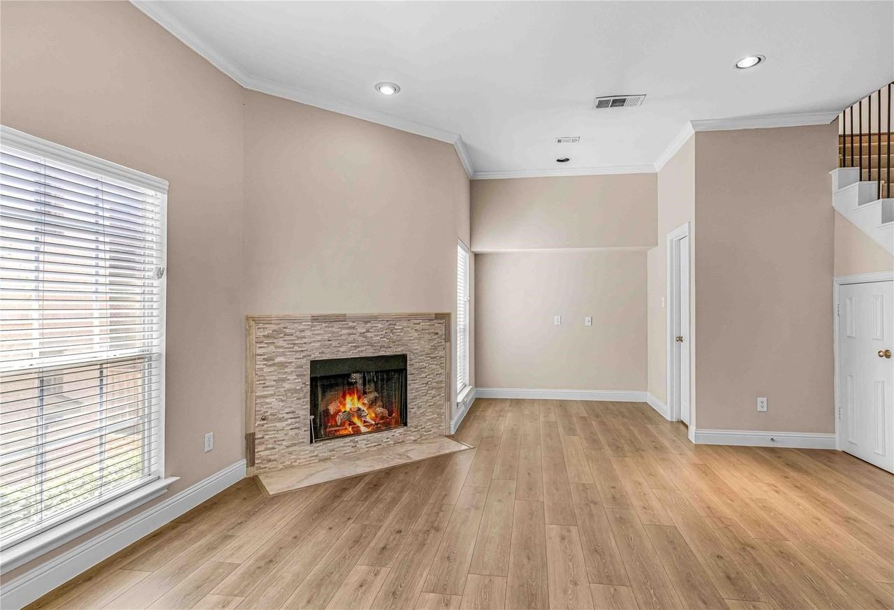 3327 Rosedale Ave #B - Photo 3 of 20