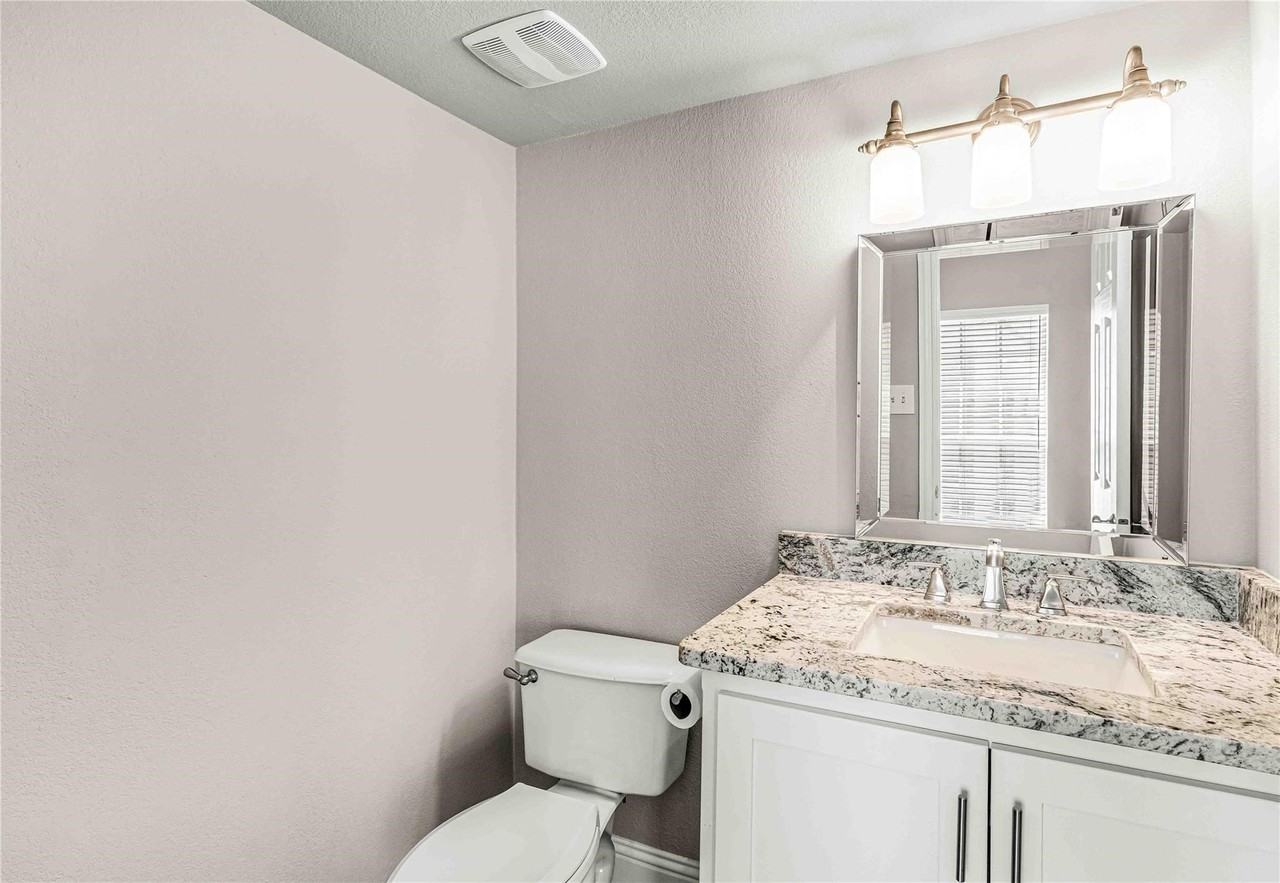 3327 Rosedale Ave #B - Photo 6 of 20