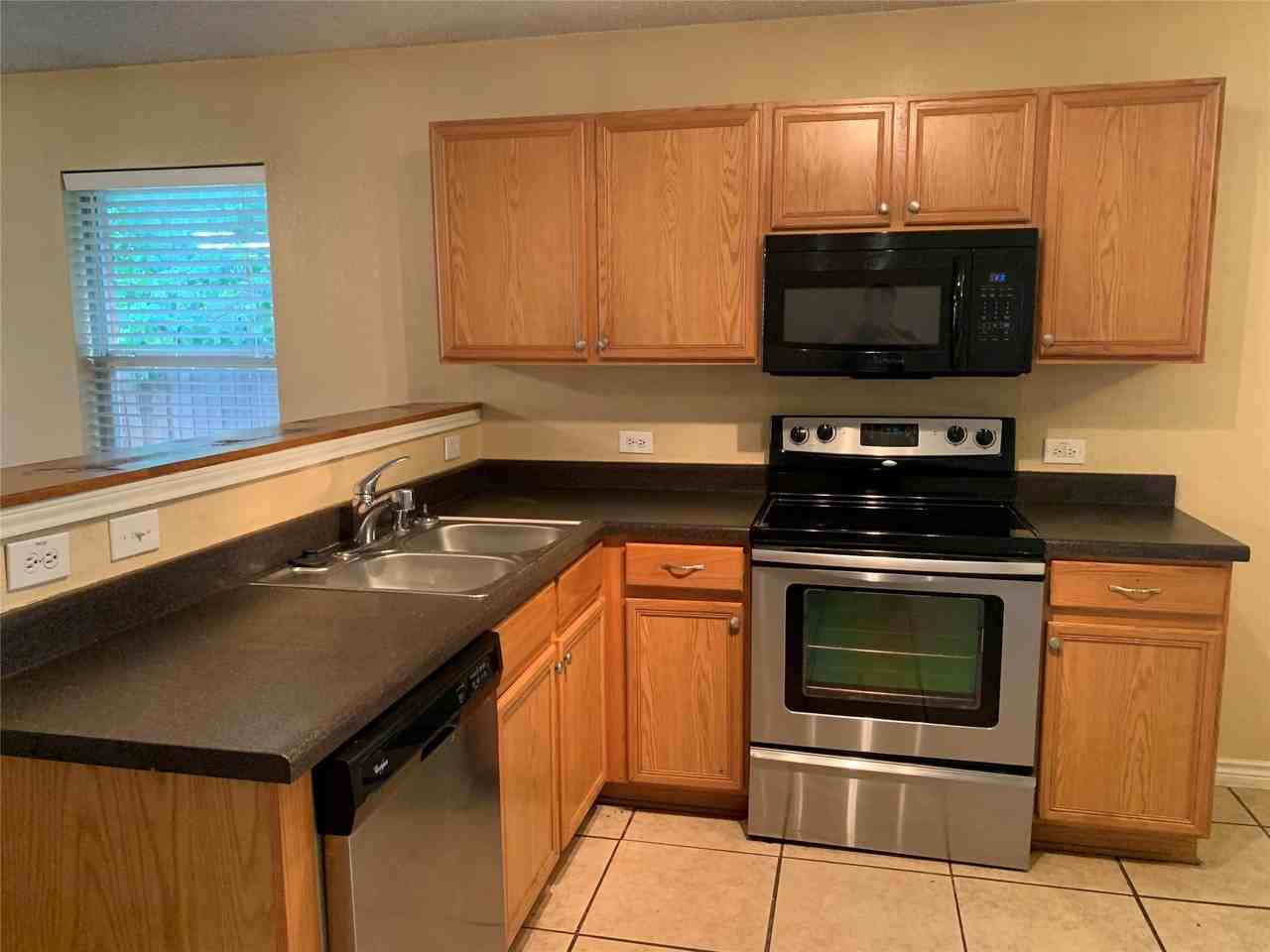 4854 Waterford Dr - Photo 5 of 21