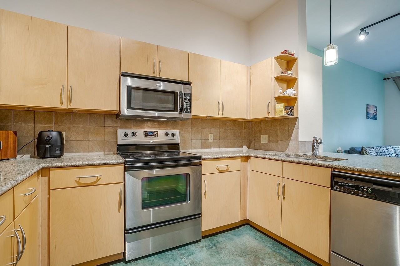 201 W Lancaster Ave #208 - Photo 4 of 22