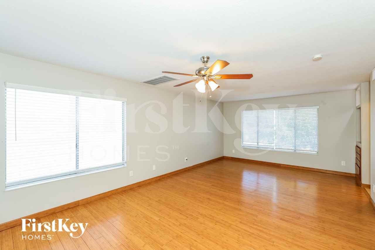 2406 El Cid Ct - Photo 3 of 19