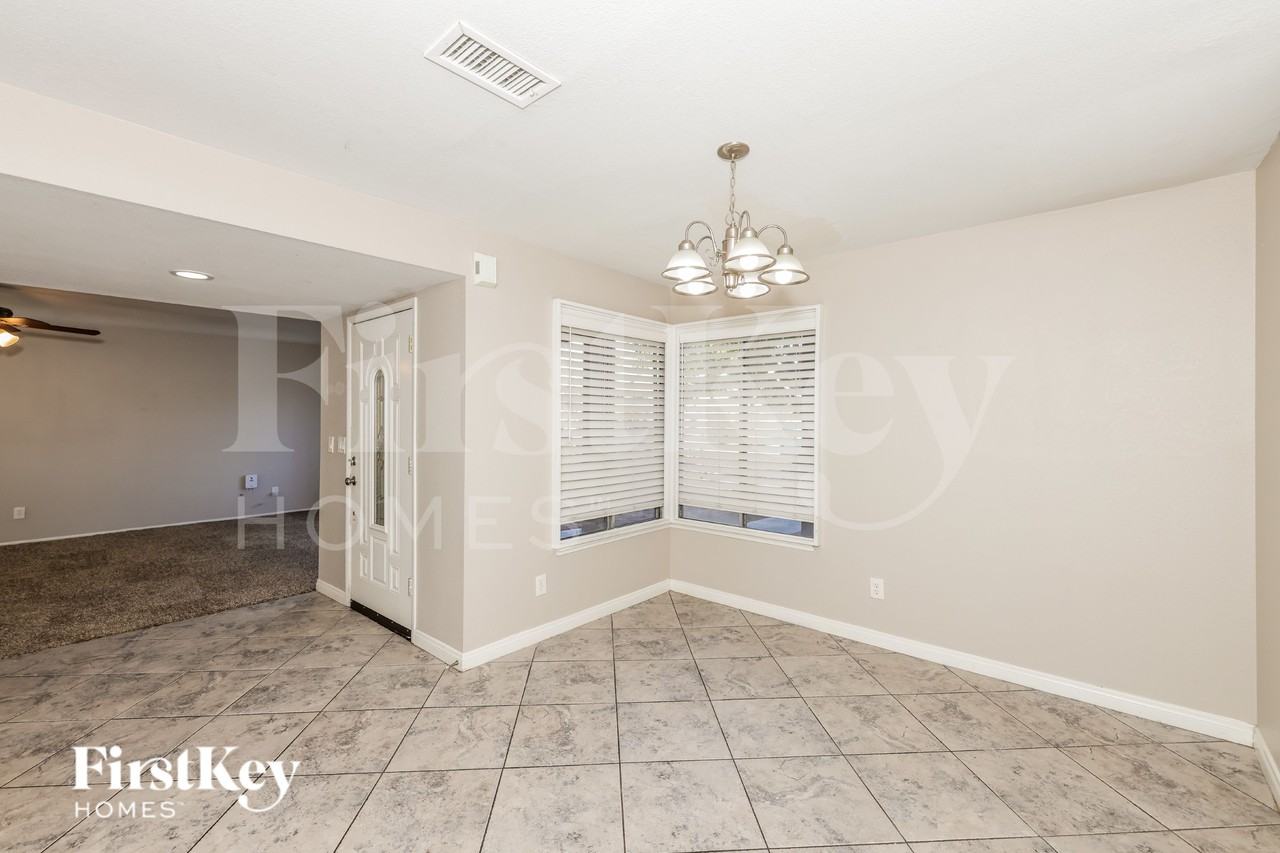 2406 El Cid Ct - Photo 6 of 19