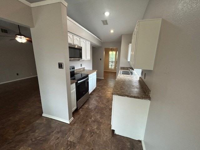 1200 Wyndham Dr - Photo 2 of 11