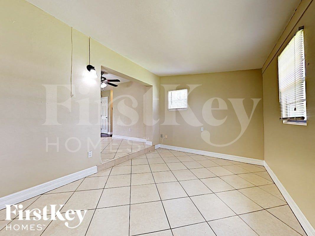 22162 Belinda Ave - Photo 7 of 15
