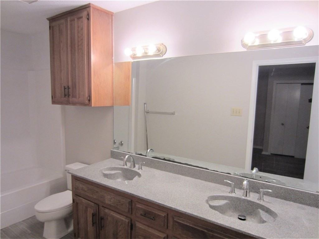 2308 Birchbrook Ct - Photo 6 of 19