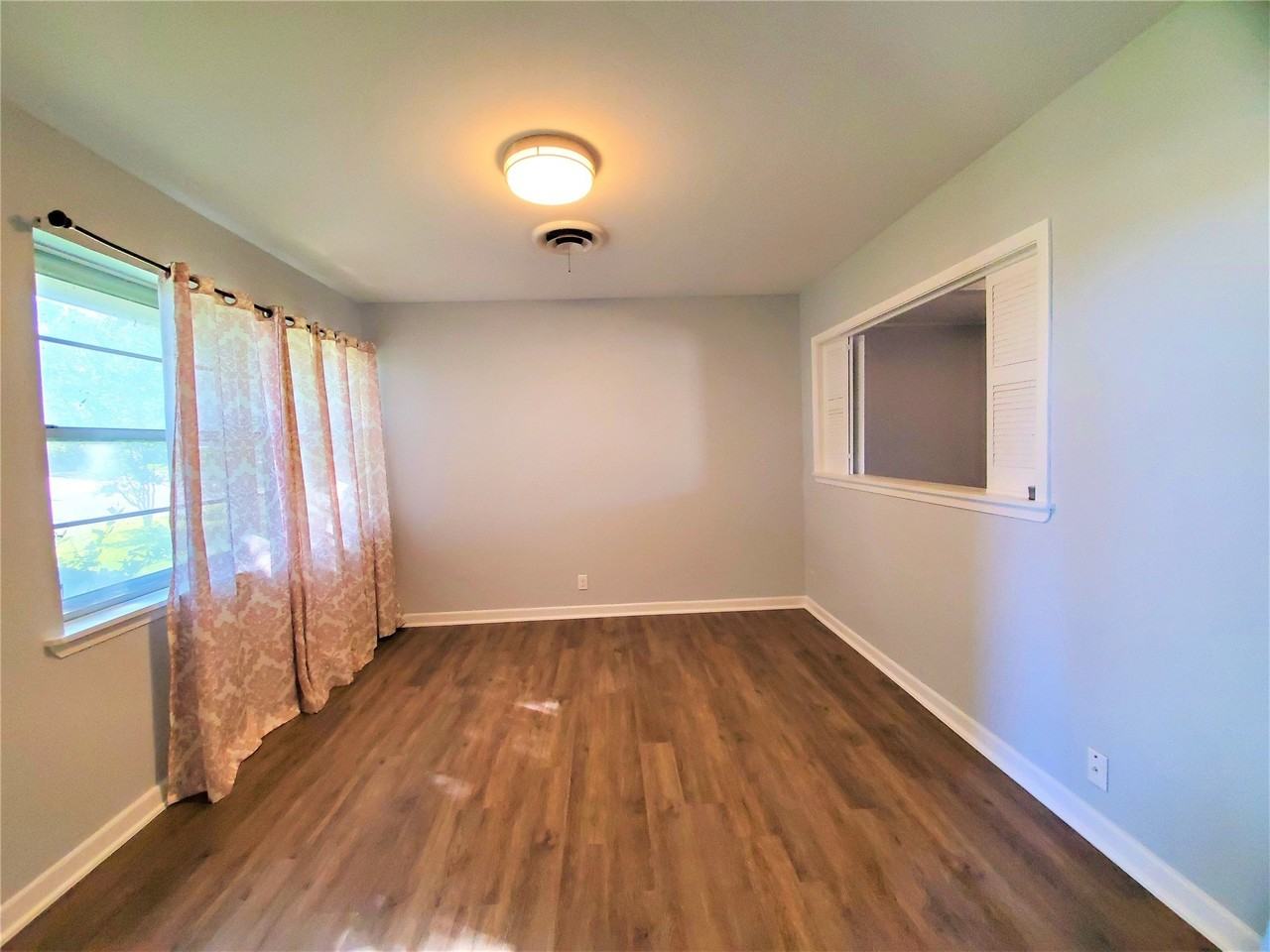 1200 Bryn Mawr Pl - Photo 6 of 40