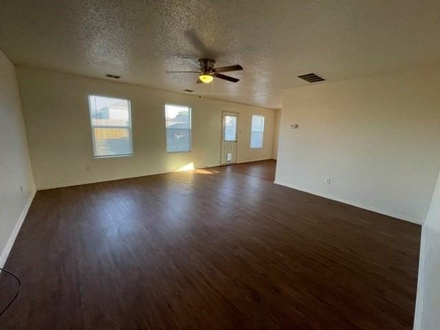 5008 Waterford Dr - Photo 3 of 28
