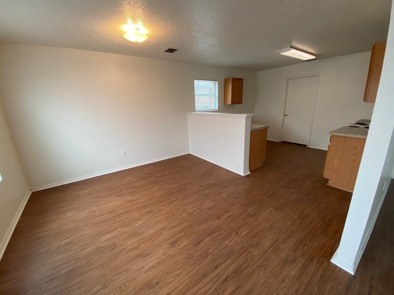 5008 Waterford Dr - Photo 6 of 28