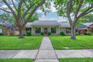 featured image of 1404 Seminole Dr