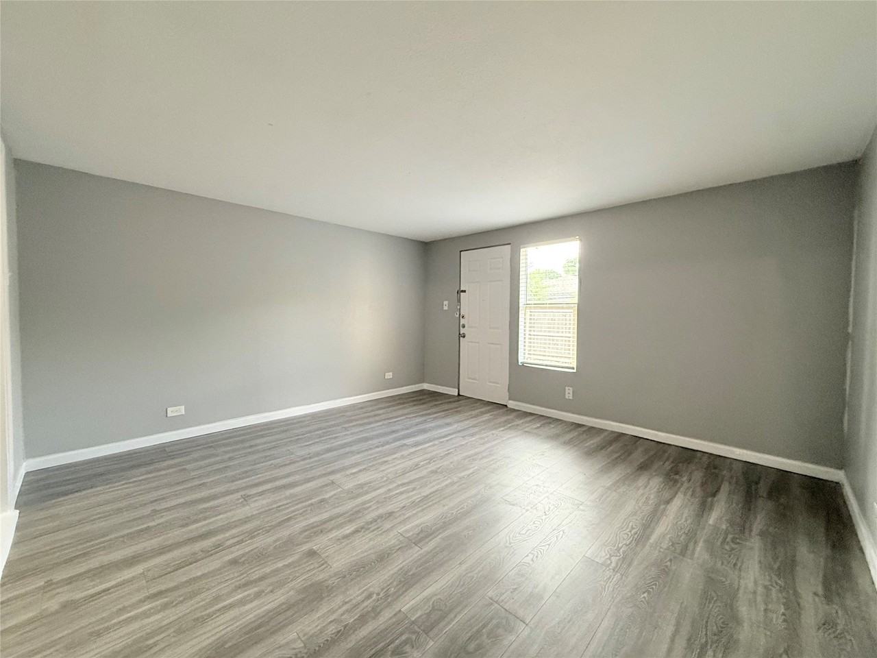 601 Francine Dr #B - Photo 4 of 8