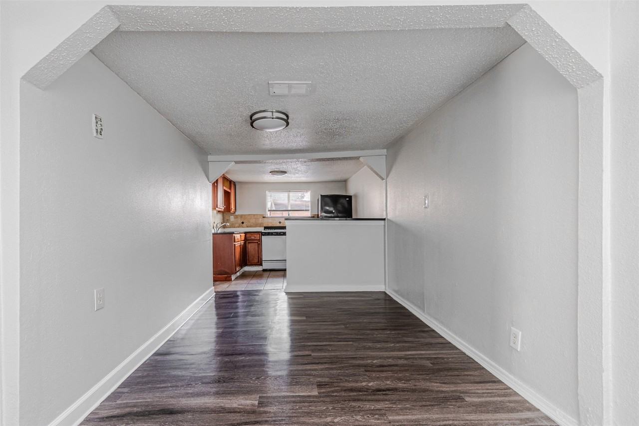 1520 Mcbroom St - Photo 5 of 22