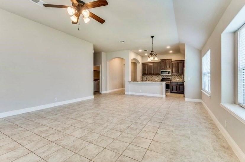 609 W North Creek Dr - Photo 3 of 5