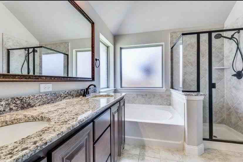 609 W North Creek Dr - Photo 4 of 5