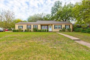 featured image of 2801 W Biddison St