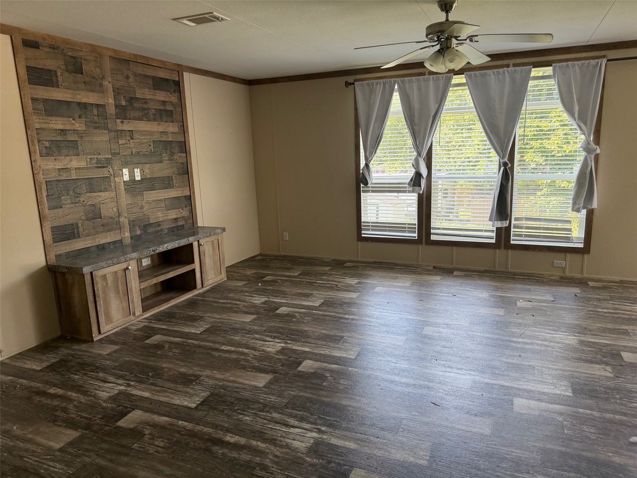 5609 Arkansas Trl - Photo 7 of 20