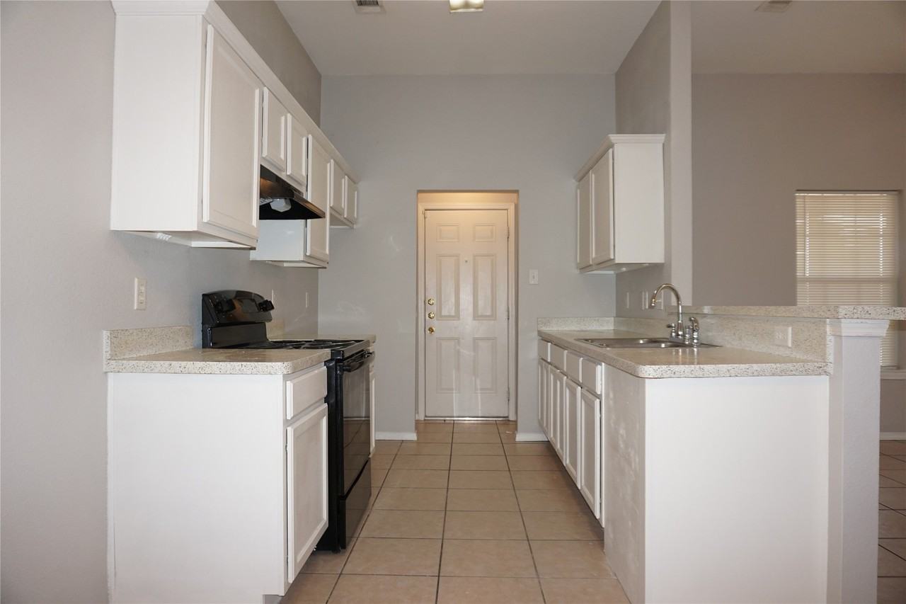 7819 Novella Dr #7817 - Photo 5 of 11