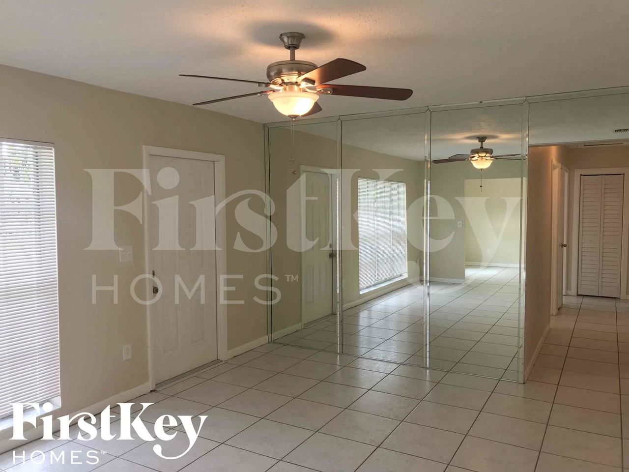 14202 Swavenue - Photo 2 of 18