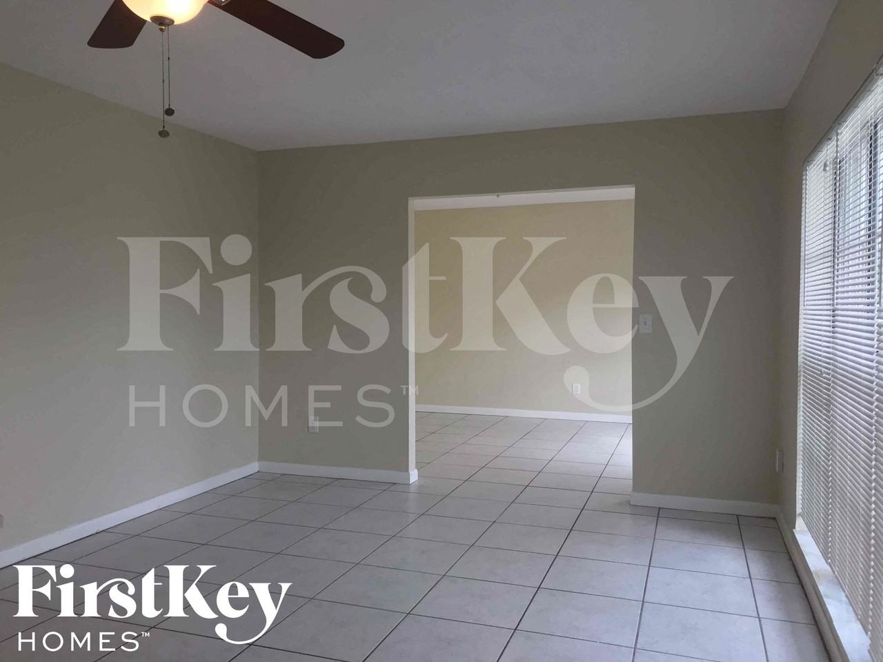 14202 Swavenue - Photo 3 of 18