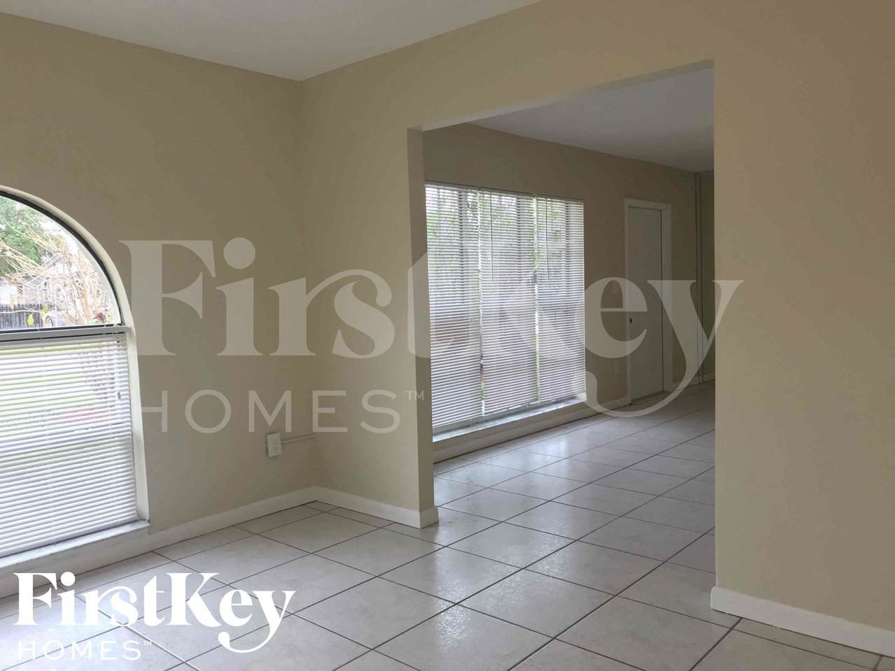 14202 Swavenue - Photo 6 of 18
