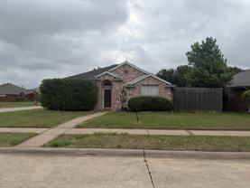 8806 Oakwood Ln - Photo 1 of 1