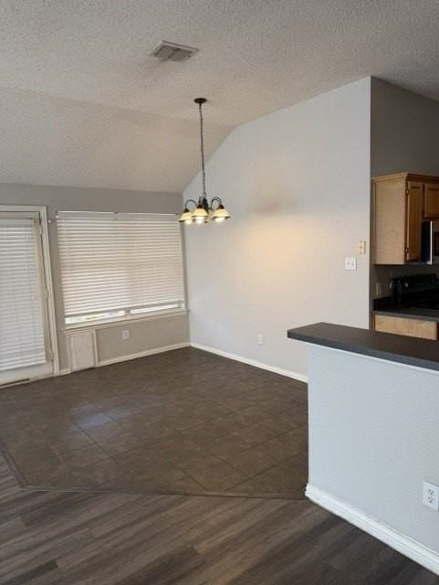 8806 Oakwood Ln - Photo 7 of 15
