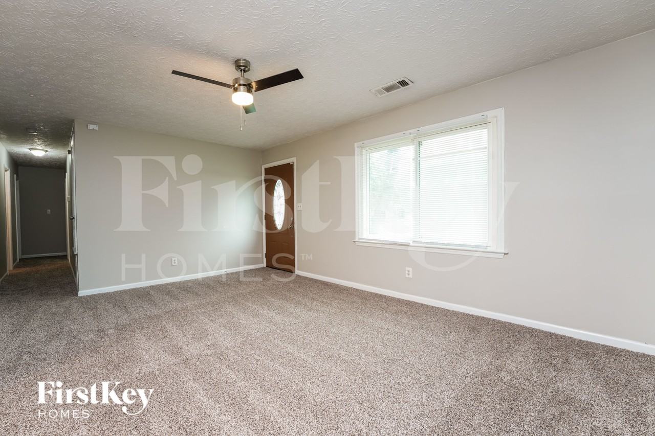 1408 Meadowind Ct Sw - Photo 2 of 16