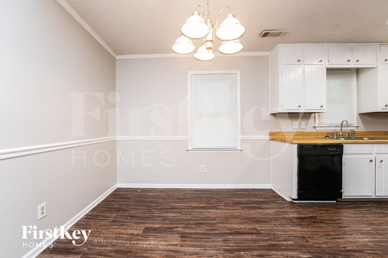 1408 Meadowind Ct Sw - Photo 4 of 16