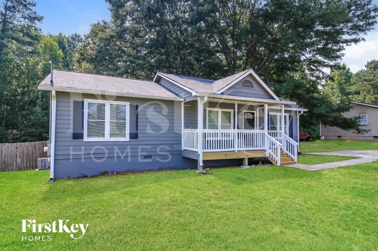 137 Classic Rd - Photo 2 of 19