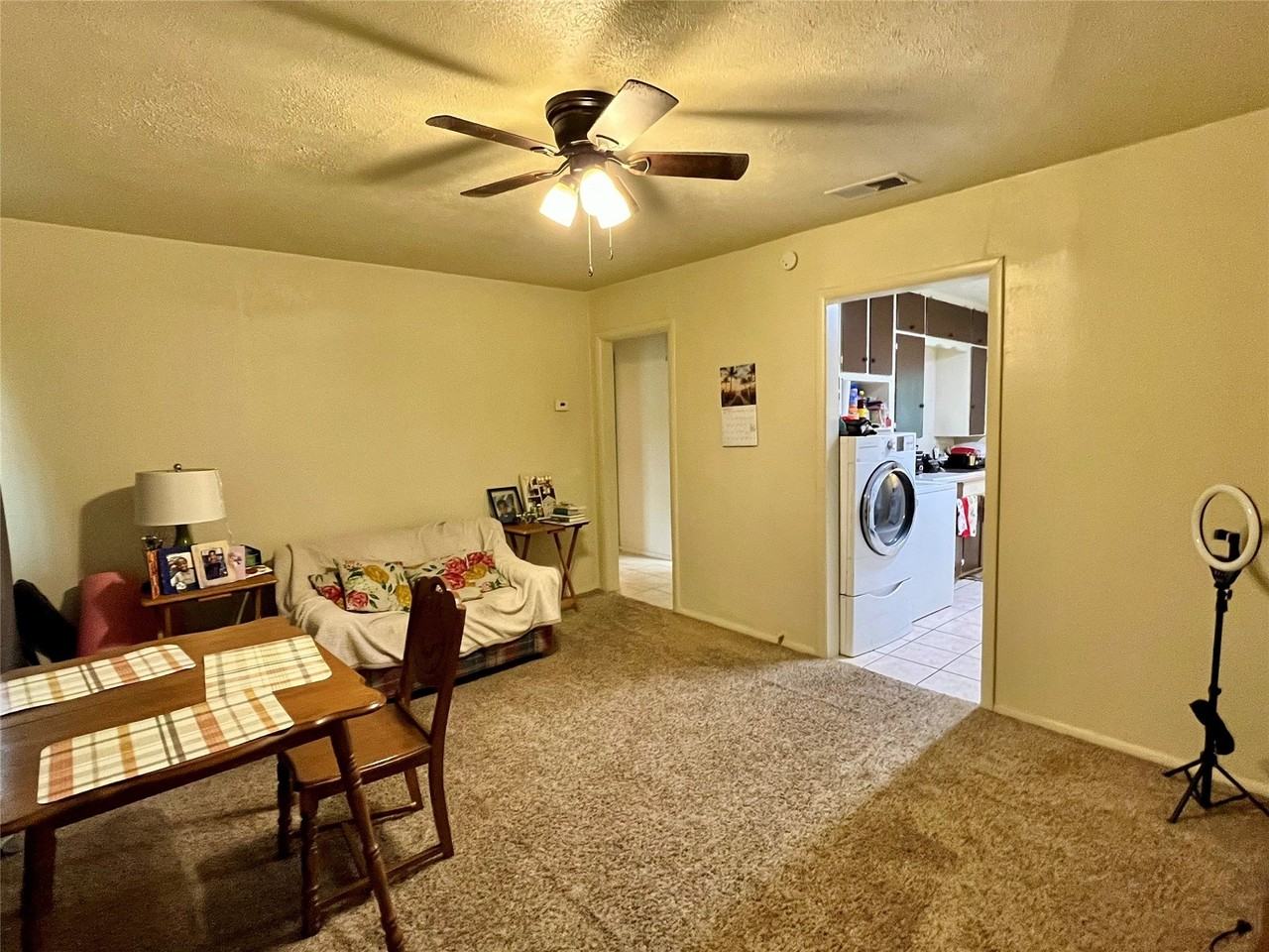 1612 Wayne St - Photo 3 of 13
