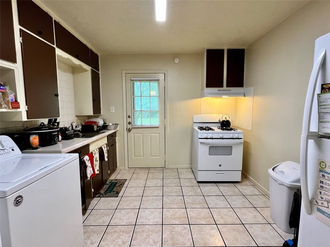 1612 Wayne St - Photo 5 of 13