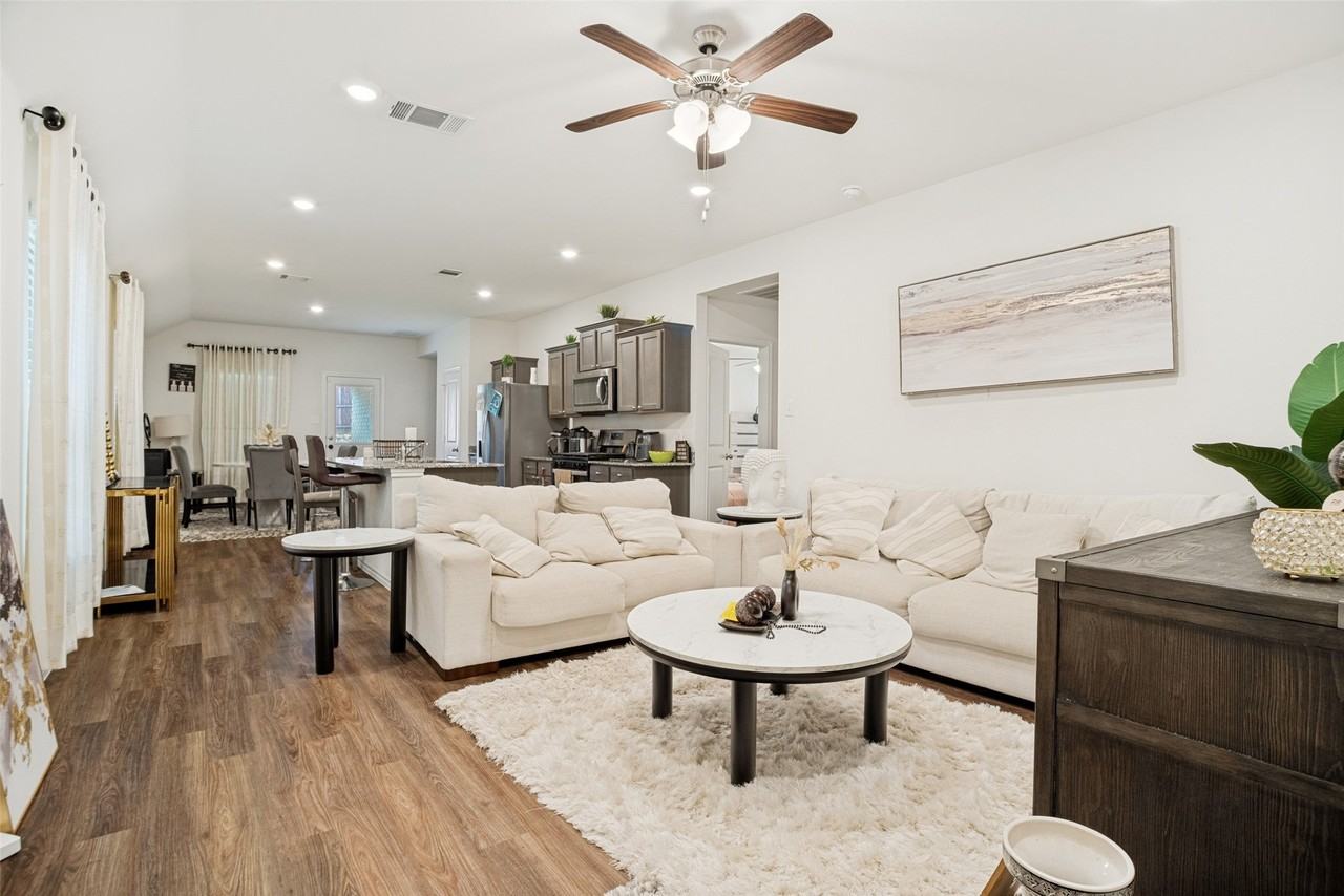 849 Good Cheer Ln - Photo 2 of 12