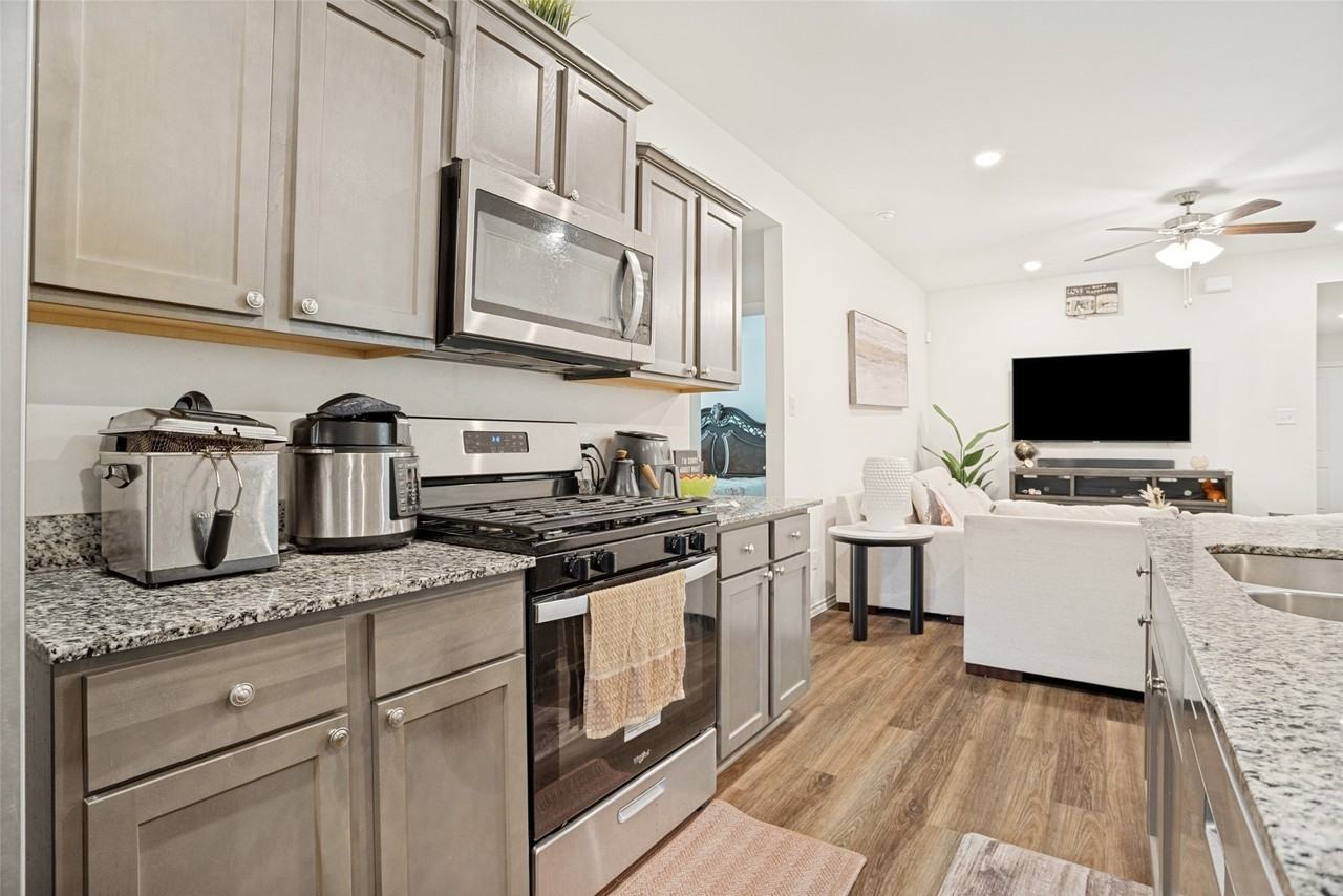 849 Good Cheer Ln - Photo 4 of 12