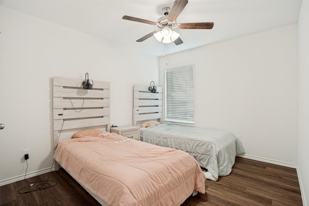 849 Good Cheer Ln - Photo 7 of 12