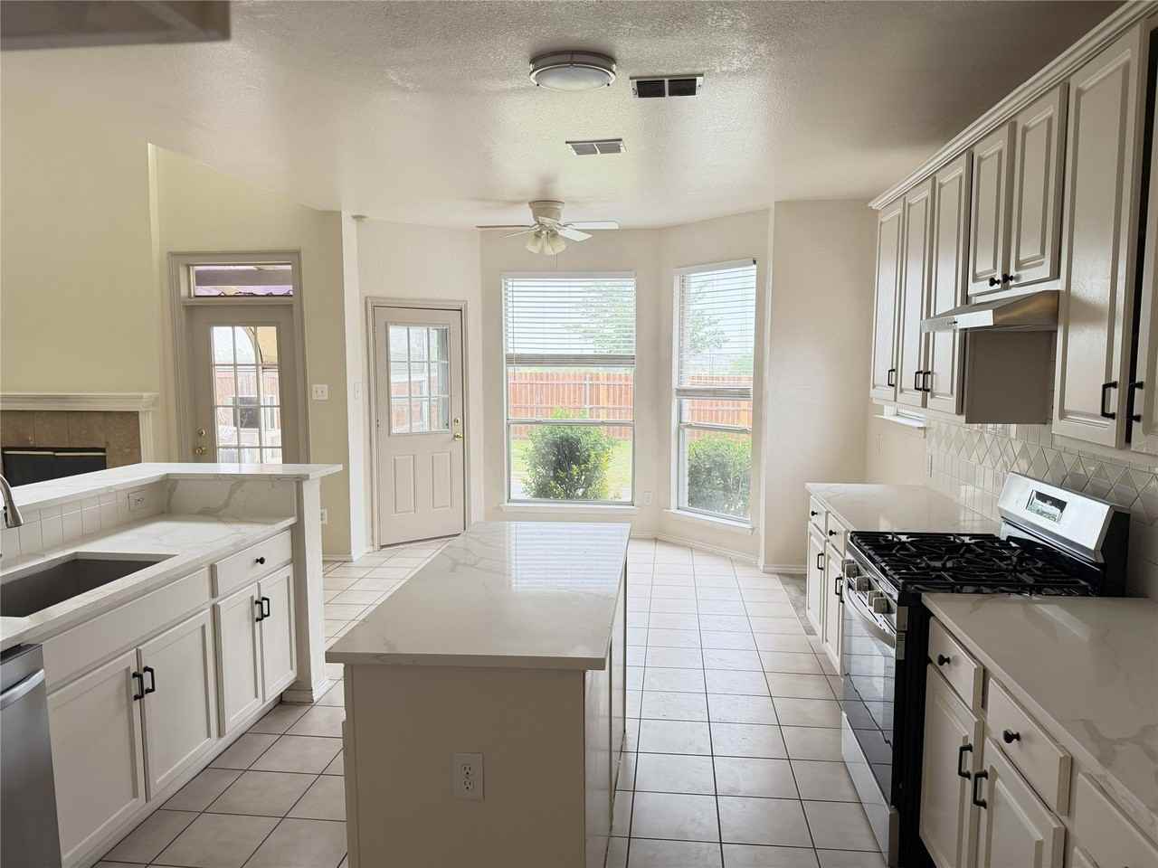 11902 Woodland Way - Photo 5 of 22