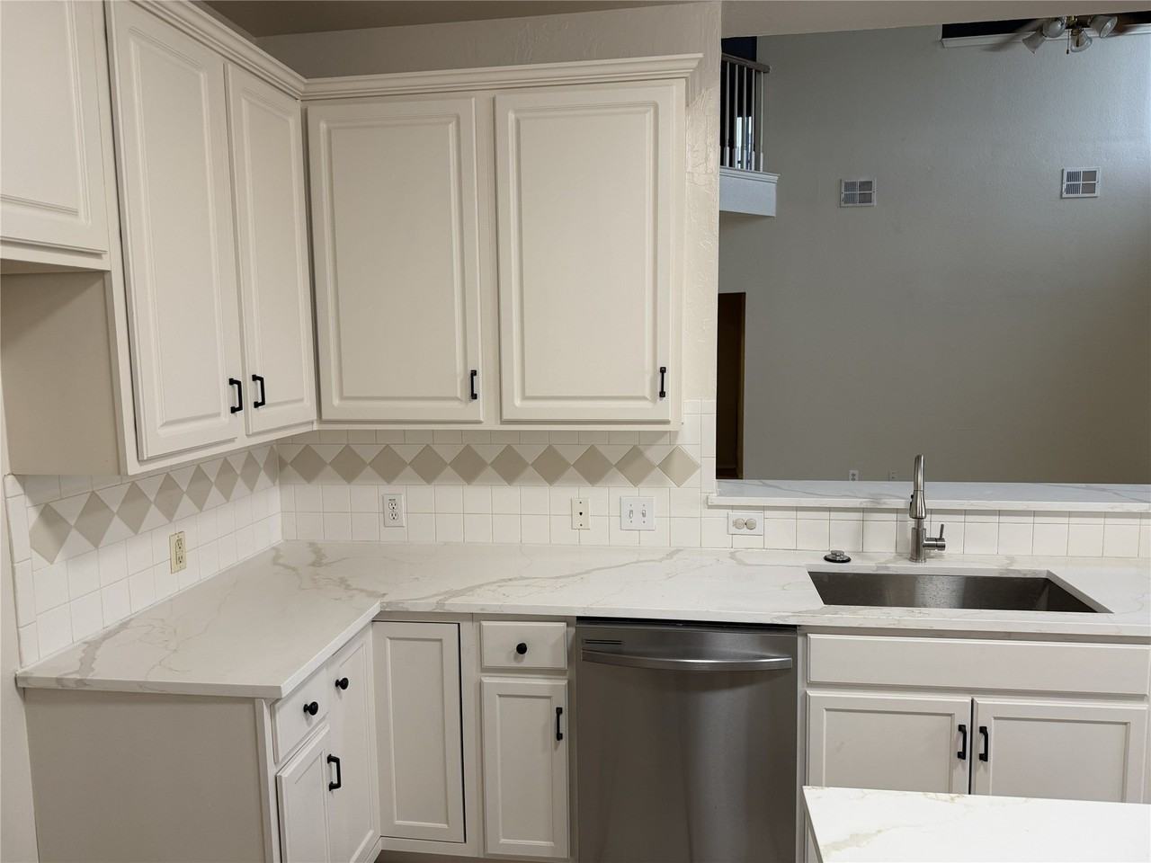 11902 Woodland Way - Photo 7 of 22