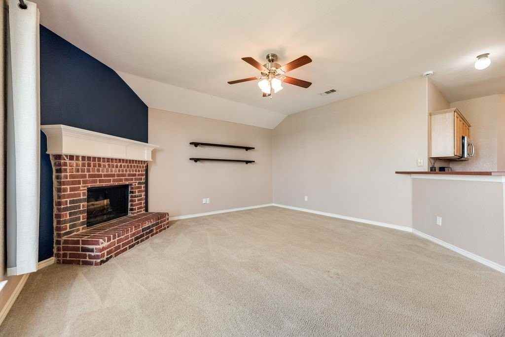 2200 Fieldcrest Dr - Photo 6 of 20