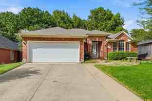 2921 Meadow Glen Dr - Photo 1 of 1