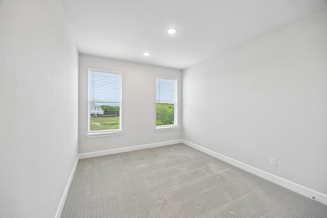 826 Marathon Ct - Photo 7 of 11