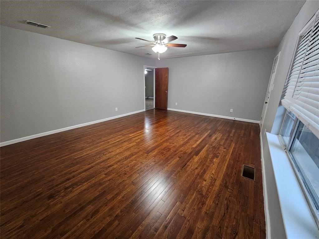 804 Cedar St - Photo 2 of 15