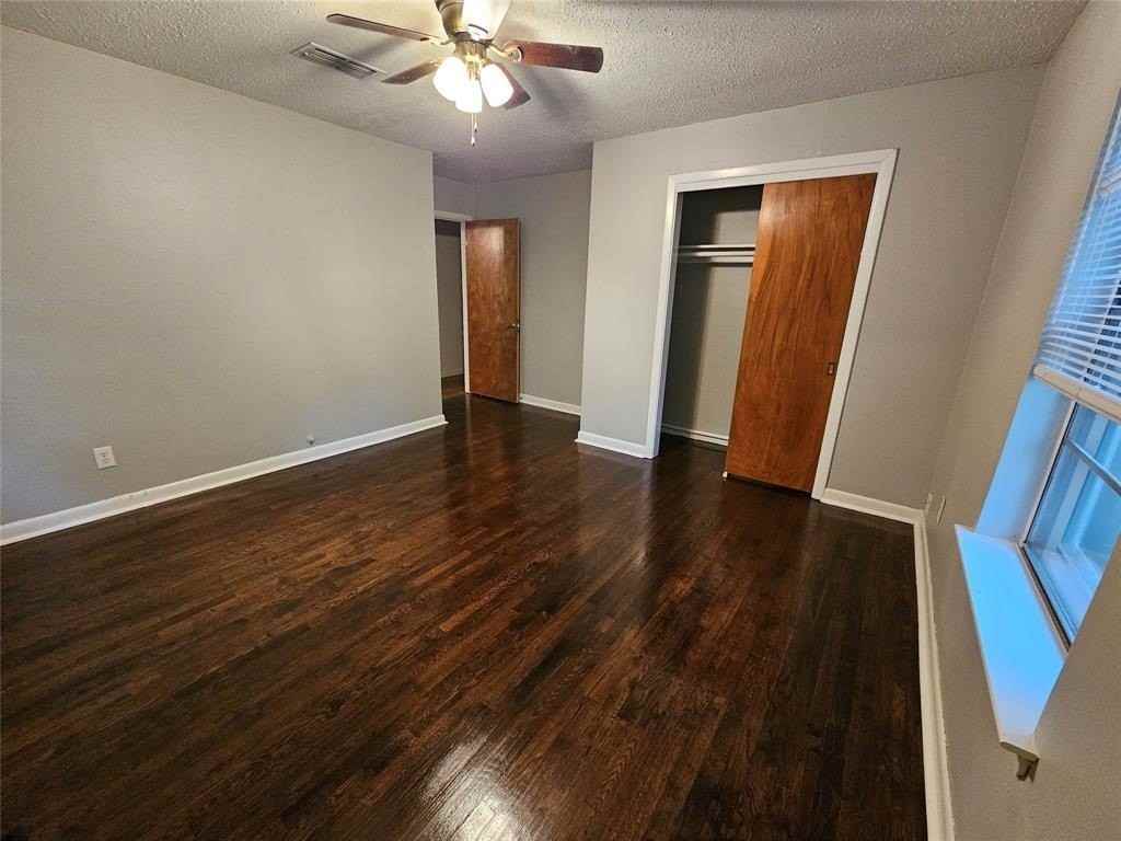 804 Cedar St - Photo 5 of 15