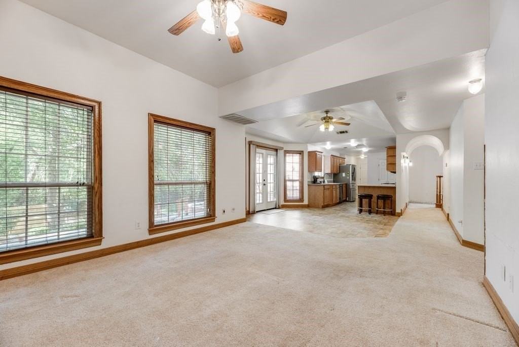 115 Idle Creek Ct - Photo 4 of 31