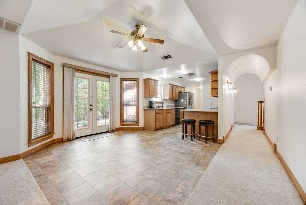 115 Idle Creek Ct - Photo 5 of 31