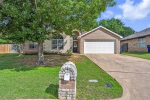 featured image of 1618 Fern Dr
